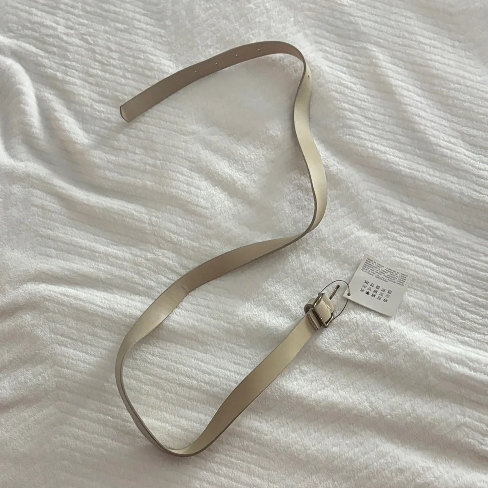 Chic Beige Women's Belt